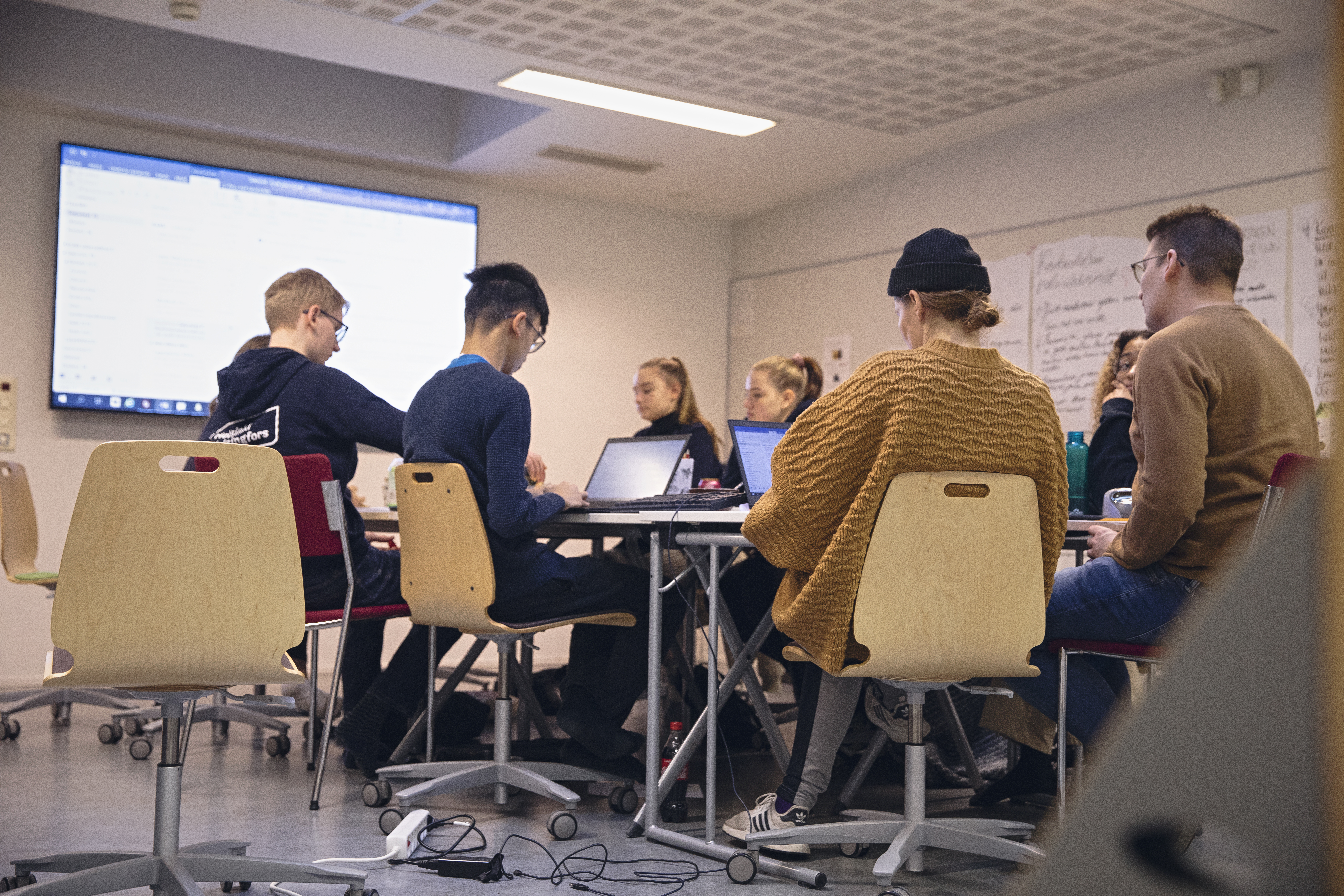 Nuorisopalveluiden osuus kunnan budjetista voi vaihdella nollan ja 5 prosentin välillä. (Kuva: Kerttu Penttilä) Akavan_Erityisalat_nuorisoala_KP-4271_HIRES.jpg